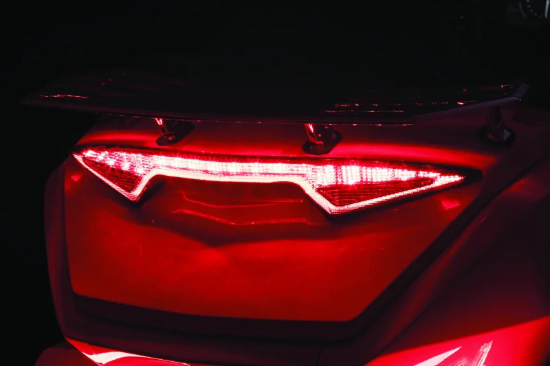 Kuryakyn Omni L.E.D Trunk Light Bar 18-20 GL1800 - Back View