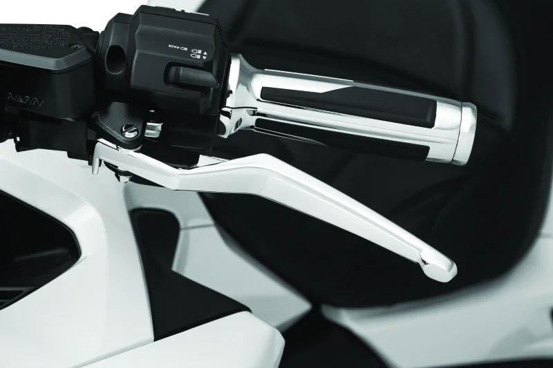 Kuryakyn Omni Lever SetChrome - Installation View
