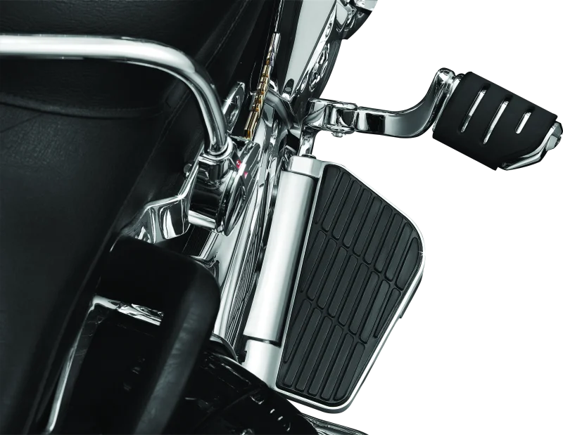 Kuryakyn Passenger Cruise Pegs 01-17 Honda GL1800 Chrome - Side View