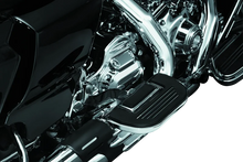 Load image into Gallery viewer, Kuryakyn Premium Ribbed Floorboards Without Adapter Chrome - Detail View