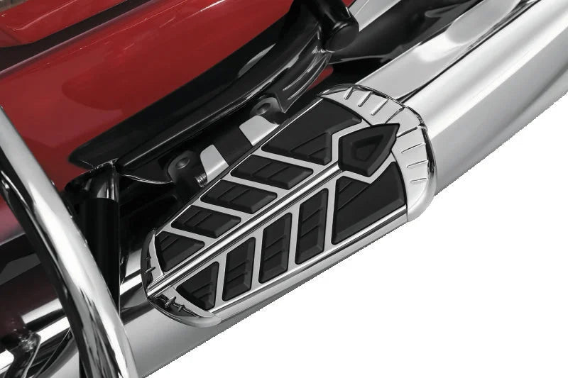 Kuryakyn Spear Floorboard Insert Passenger Indian Chrome - Side View