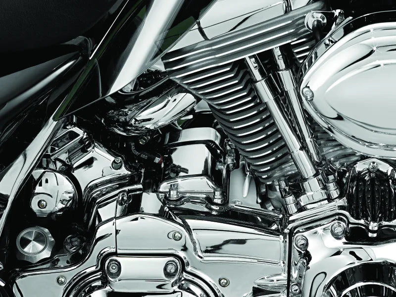 Kuryakyn Starter Cover 99-06 Touring Chrome - Side View