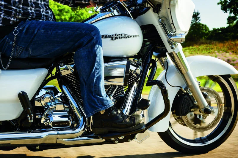 Kuryakyn Starter Cover Milwaukee-8 Chrome - Side View