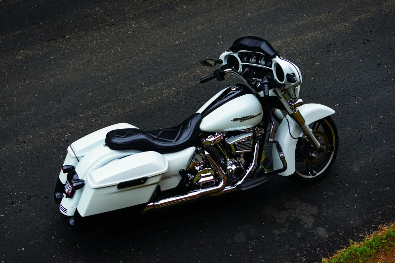 Kuryakyn Starter Cover Milwaukee-8 Chrome - Additional View 6
