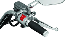 Load image into Gallery viewer, Kuryakyn Thresher Grip Metric Chrome - Detail View