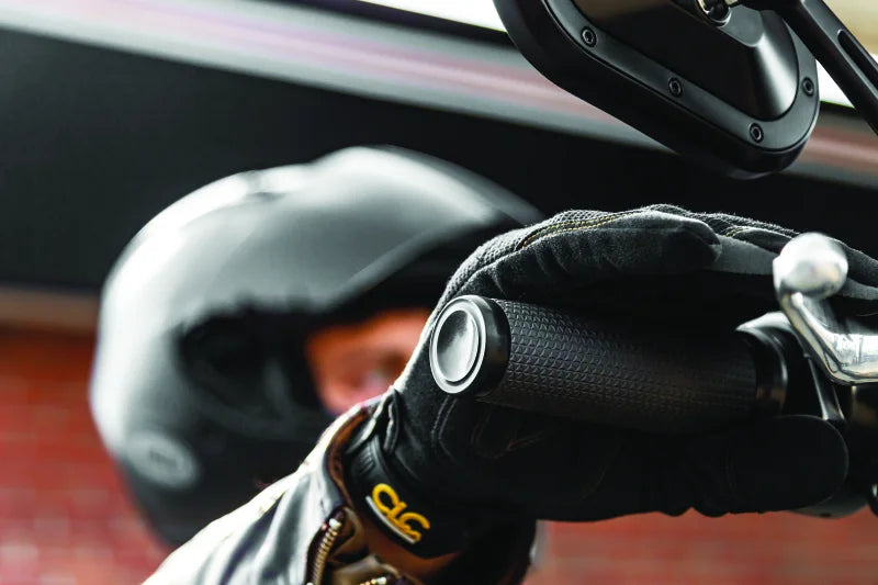 Kuryakyn Thresher Grips Throttle-By-Wire Black - Side View