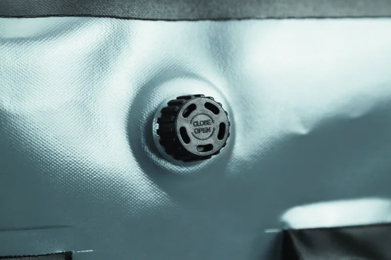 Kuryakyn Torke 24L Solo Dry Pannier - Installation View
