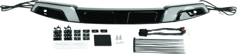 Kuryakyn Tracer Windshield Trim 14-Up FLH Models Black