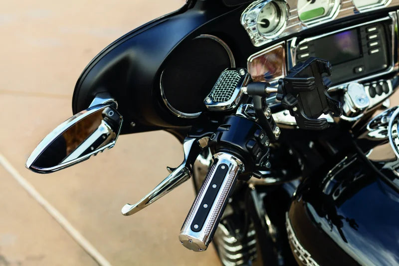 Kuryakyn Trigger Levers 14-16 Touring Chrome - Side View