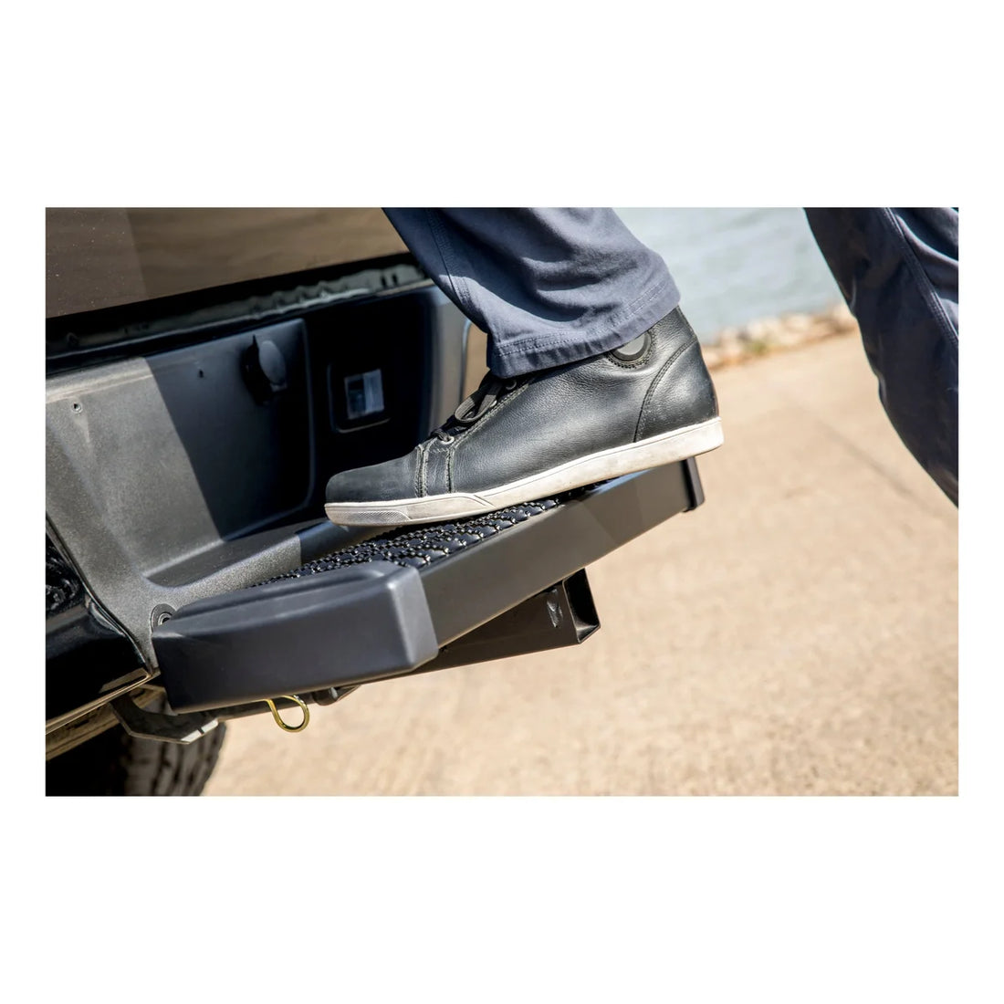 LUVERNE Grip Step 7" x 26" Black Aluminum Receiver Hitch Step (Fits 2" Tube) 415026-570010 - Back View