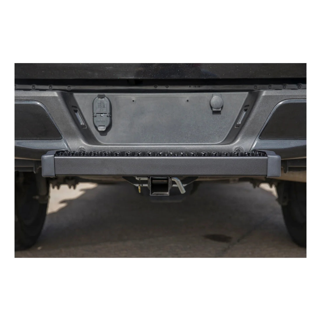 LUVERNE Grip Step 7" x 26" Black Aluminum Receiver Hitch Step (Fits 2" Tube) 415026-570010 - Additional View 5