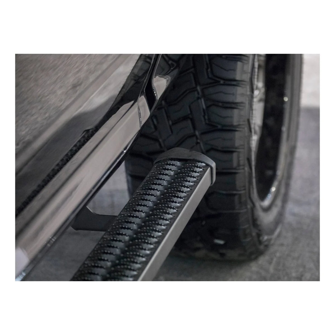 LUVERNE Grip Step 7" x 60" Black Aluminum Running Boards, Select Dodge, Ram 415060-401631 - Additional View 5