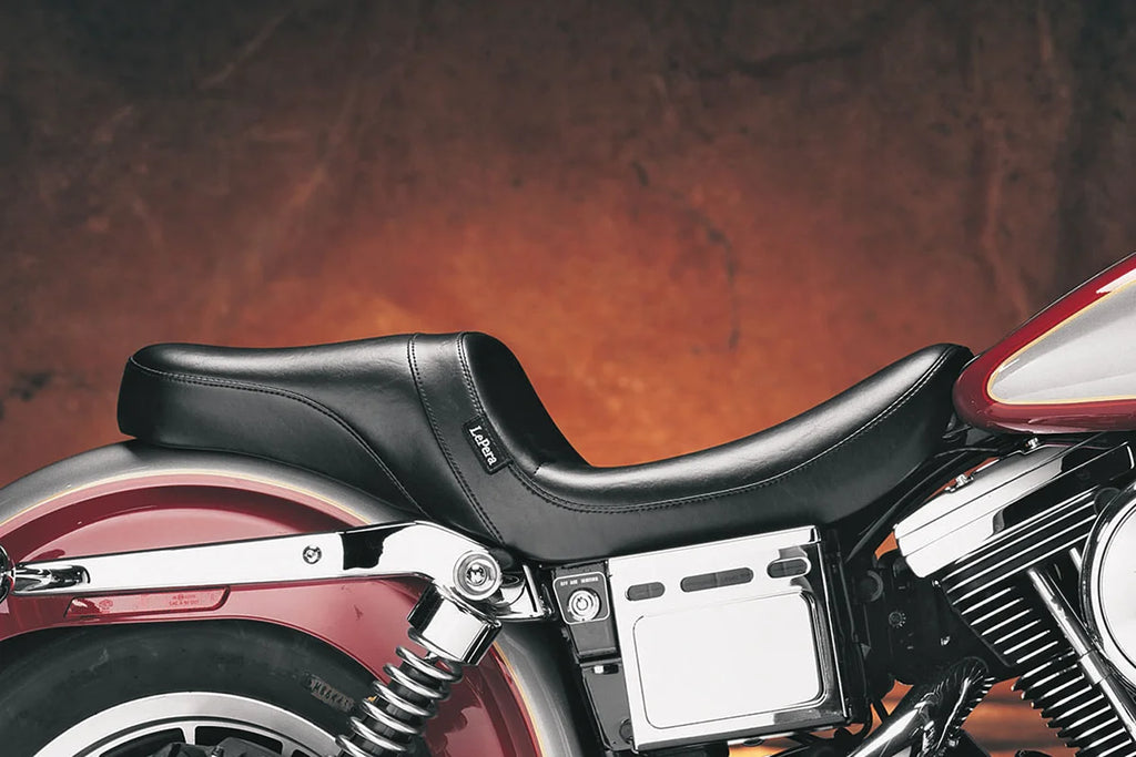 Le Pera Daytona 2-Up Seat - Without Backrest - Smooth - Black - Dyna '06-'17 LK-515 - Additional View 5