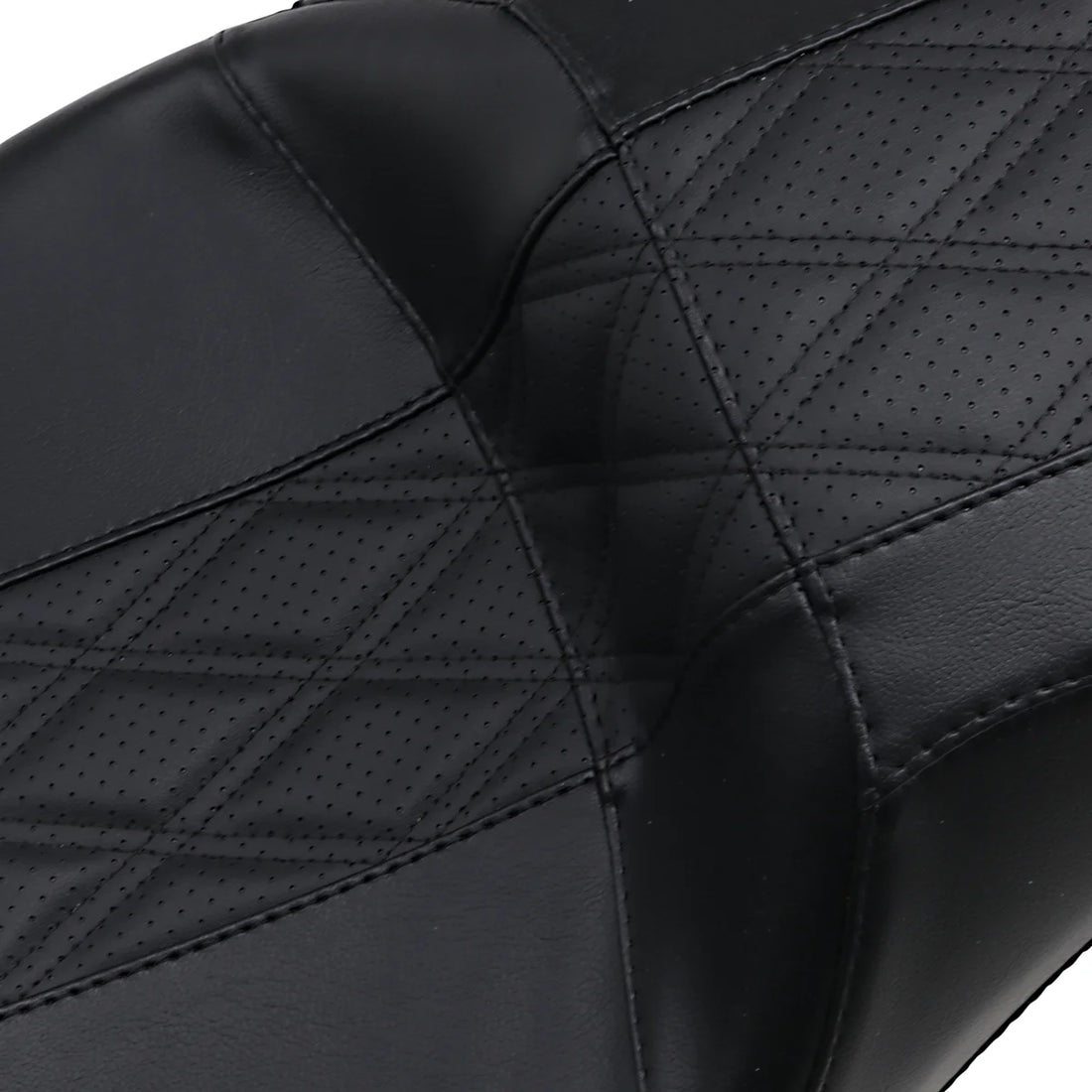 Le Pera Outcast GT-2 Seat - 2-Up - w/o Backrest - Black Double Diamond - Perforated - FL '08-'23 LK-997GT2 - Side View