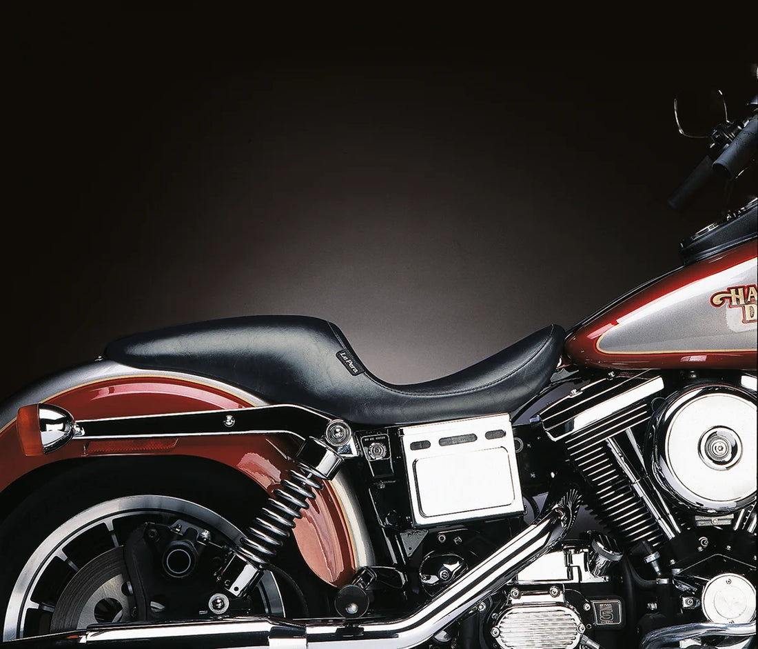 Le Pera Silhouette Up-Front Seat - Full-Length - Smooth - Black - FXD '96-'03 LNU-861 - Installation View