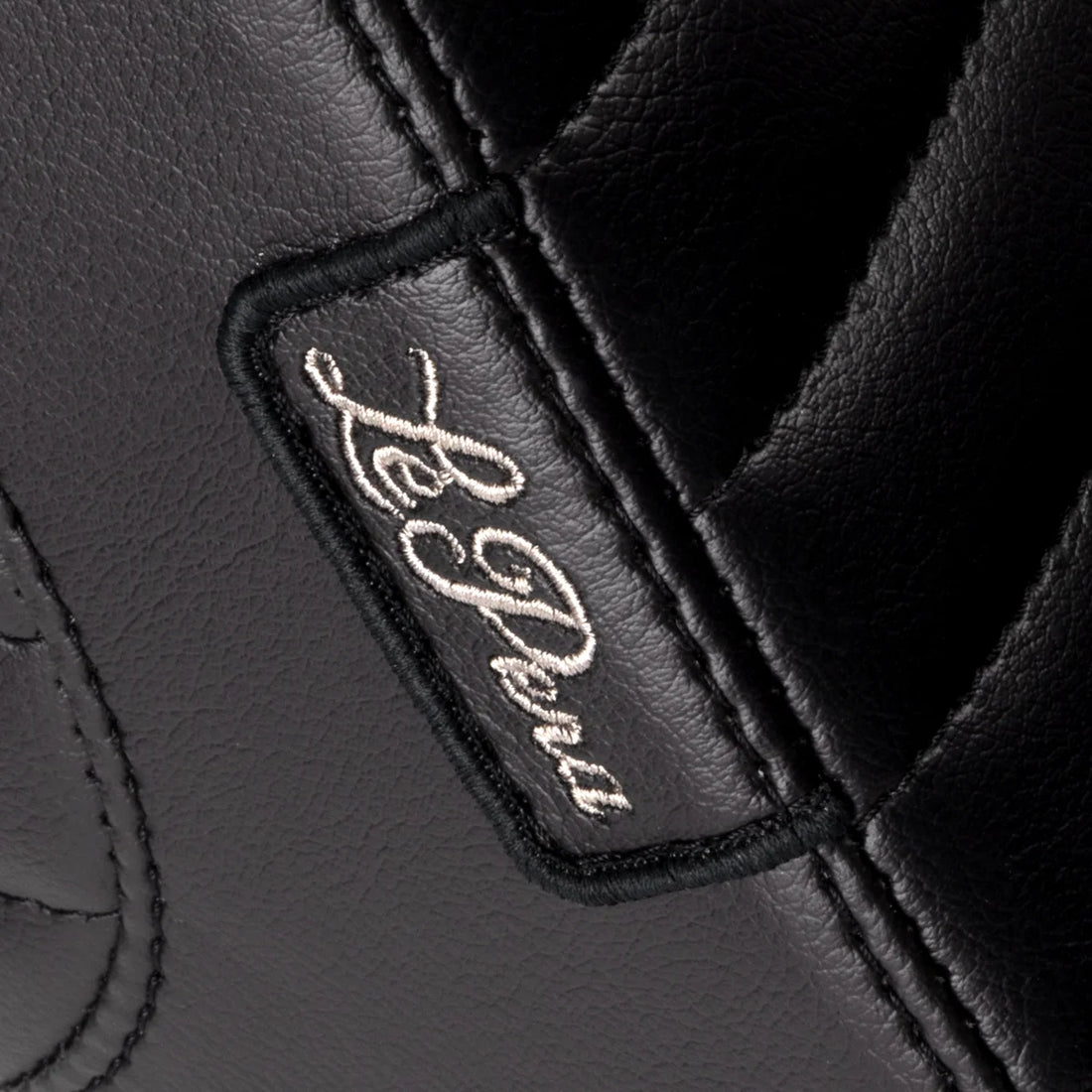 Le Pera Tailwhip Seat - Pleated - Black - FLSL/FXBB '18-'23 LY-580PT - Side View