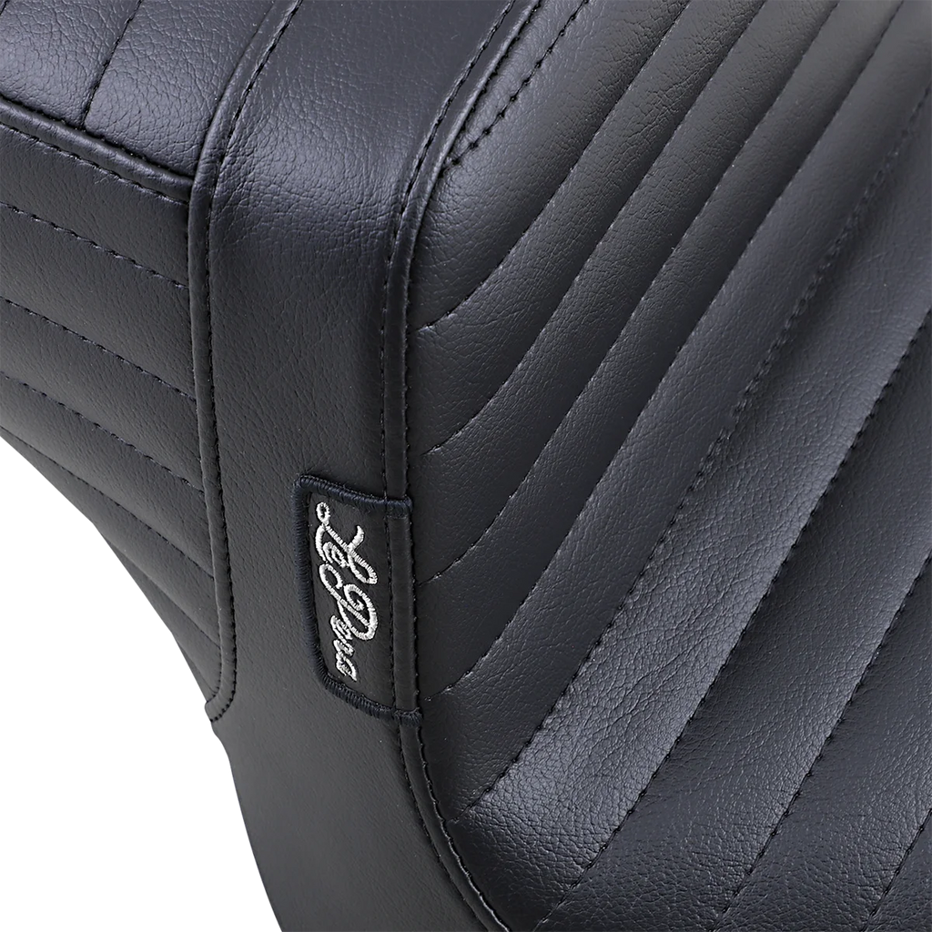 Le Pera Tailwhip Seat - Pleated - Black - XL '10-'22 LK-586PT - Side View
