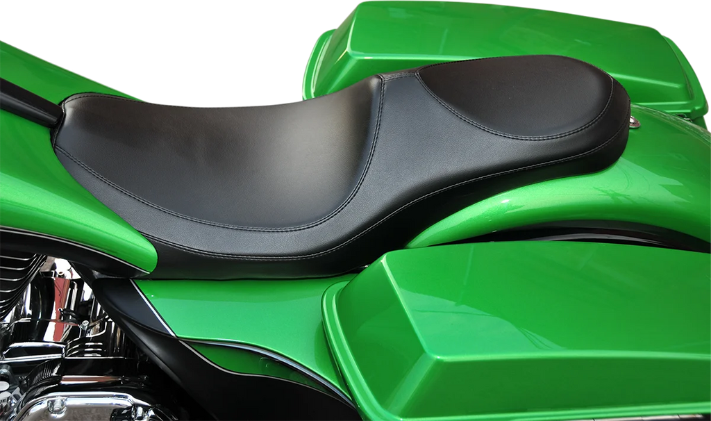 Le Pera Villain Seat - Smooth - Black - FL '08-'23 LK-817PY - Main Product View