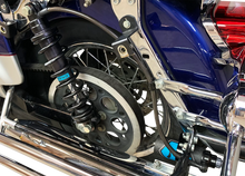 Load image into Gallery viewer, Legend Suspension REVO ARC Remote Reservoir Shocks - Standard - Black - 14" - 1310-1880 - Additional View 5