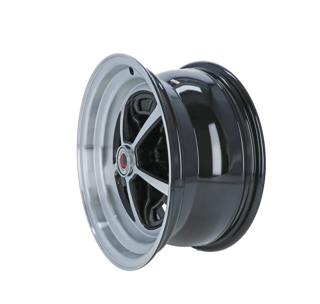 Legendary WheelsLegendary Wheels Magnum 500 - 15x7 - 5x4.5 - 4.25 BS - Gloss Black/MachinedLW50-50754A - Installation View