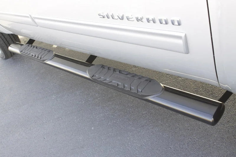 Lund 01-13 Chevy Silverado 1500 Crew Cab 5in. Oval Straight SS Nerf Bars - Polished - Side View