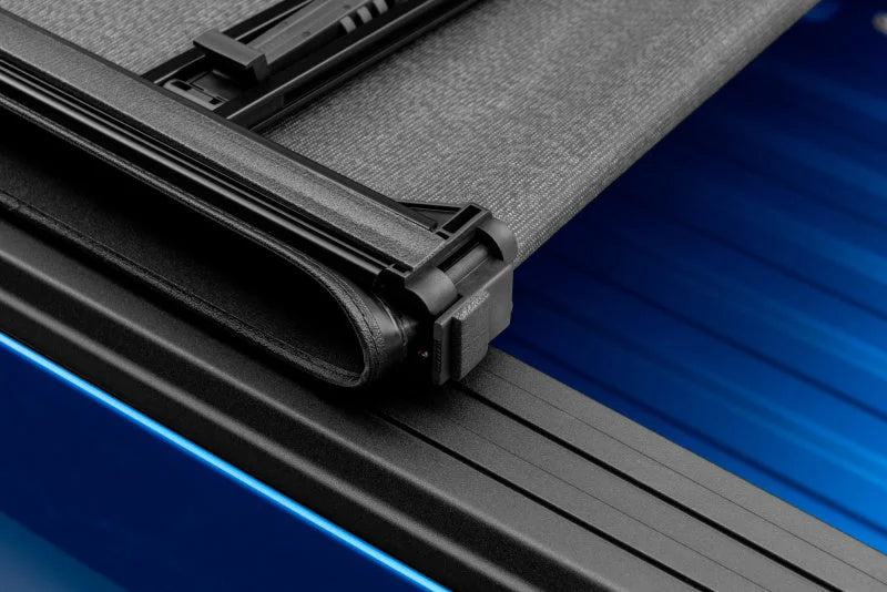 Lund 14-17 Chevy Silverado 1500 (8ft. Bed) Genesis Elite Tri-Fold Tonneau Cover - Black - Additional View 9