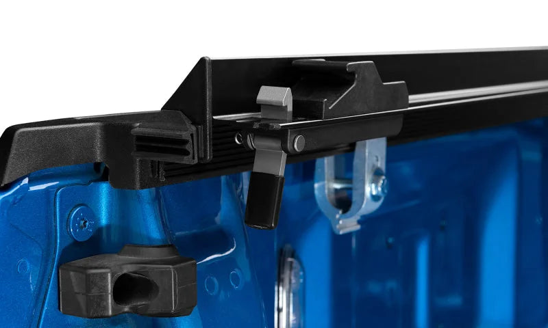 Lund 19-23 Ford Ranger (5ft Bed) Genesis Elite Roll Up Tonneau Cover - Black - Additional View 6