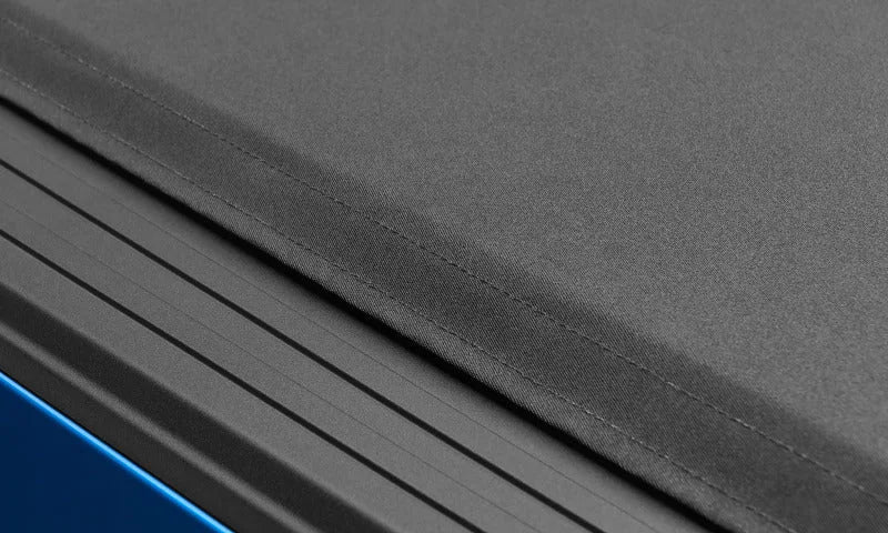 Lund 19-23 Ford Ranger (5ft Bed) Genesis Elite Roll Up Tonneau Cover - Black - Additional View 7