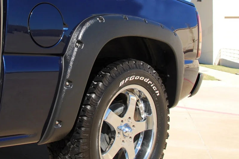 Lund 99-07 Chevy Silverado 1500 RX-Rivet Style Textured Elite Series Fender Flares - Black (4 Pc.) - Additional View 5