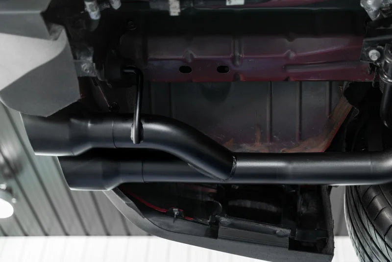 MBRP 18-20 Ford Mustang GT 2.5in T304 Non Active Dual Axle Back Exhaust System - 4in Dual Wall Tips - Side View