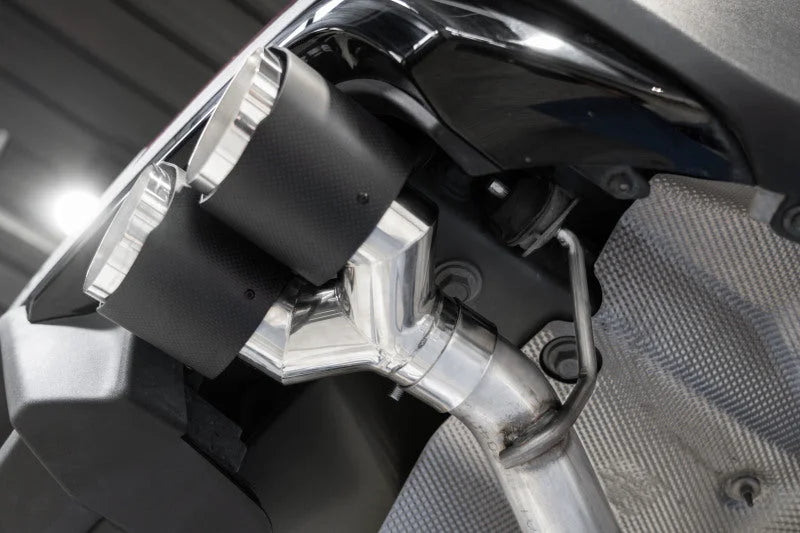 MBRP 20-21 Ford Explorer ST 3.0L EcoBoost Dual Rear Exit Axle Back w/ Quad Carbon Fiber Tips - T304 - Back View