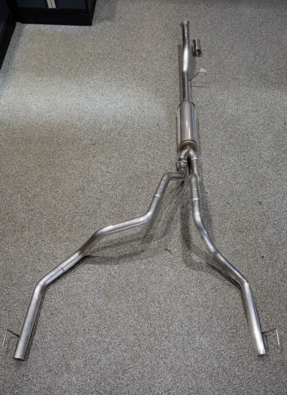 MBRP 21-24 Chevrolet Suburban XL 5.3L 3in Aluminized 2.5in Dual Split Carbon Fiber Cat-back - Additional View 5