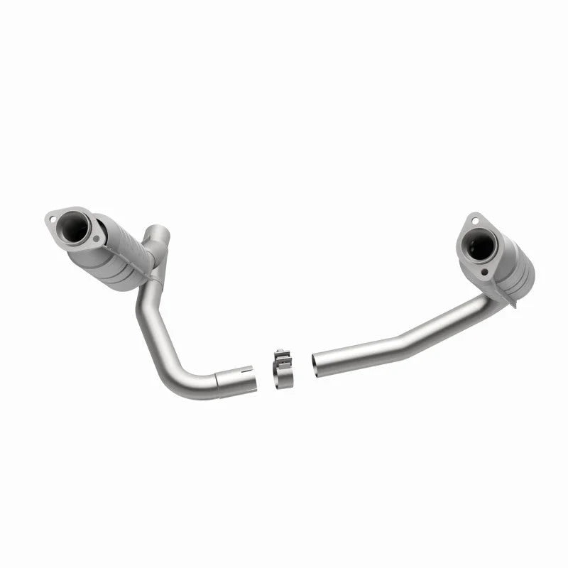 MagnaFlow 06 Mitsubishi Raider Catalytic Converter DF (California) - Back View