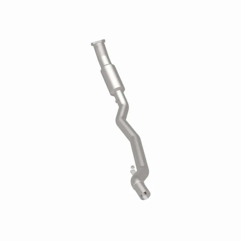 MagnaFlow 07-10 Dodge Charger 3.5L CARB Compliant Direct Fit Catalytic Converter - Installation View