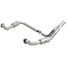 Load image into Gallery viewer, MagnaFlow 10-11 Jeep Wrangler 3.8L Direct Fit CARB Compliant Catalytic Converter - Main Product View