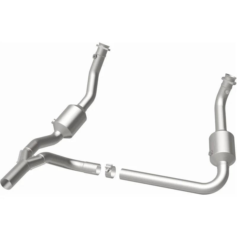 MagnaFlow 10-11 Jeep Wrangler 3.8L Direct Fit CARB Compliant Catalytic Converter - Back View