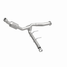 Load image into Gallery viewer, MagnaFlow 11-14 Ford F-150 5.0L Direct Fit CARB Compliant Left Catalytic Converter - Additional View 5