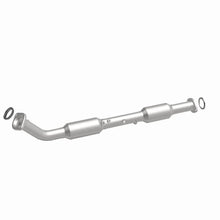 Load image into Gallery viewer, MagnaFlow 13-15 Toyota Tacoma California Grade CARB Compliant Direct-Fit Catalytic Converter - Additional View 8