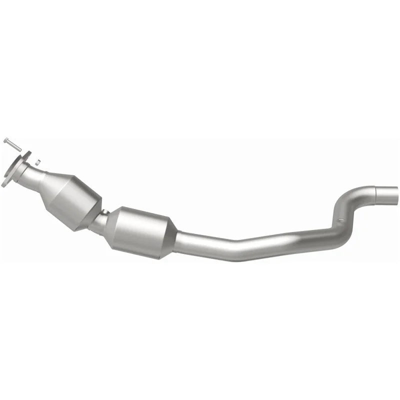 MagnaFlow 13-17 Range Rover V8 5 OEM Underbody Direct Fit EPA Compliant Catalytic Converter - Side View