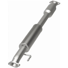 Load image into Gallery viewer, MagnaFlow 15-17 Kia Sonata/Optima L4 2.4L Converter Direct Fit - Back View