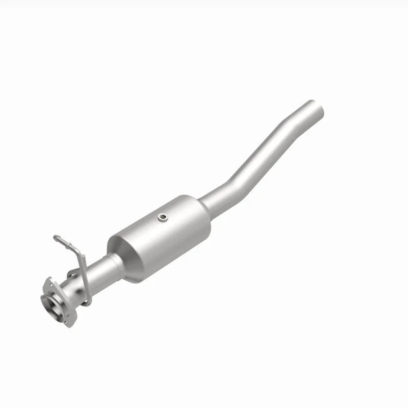 MagnaFlow 16-19 Ford F-53 V10 6.8L Underbody Direct-Fit Catalytic Converter - Additional View 6