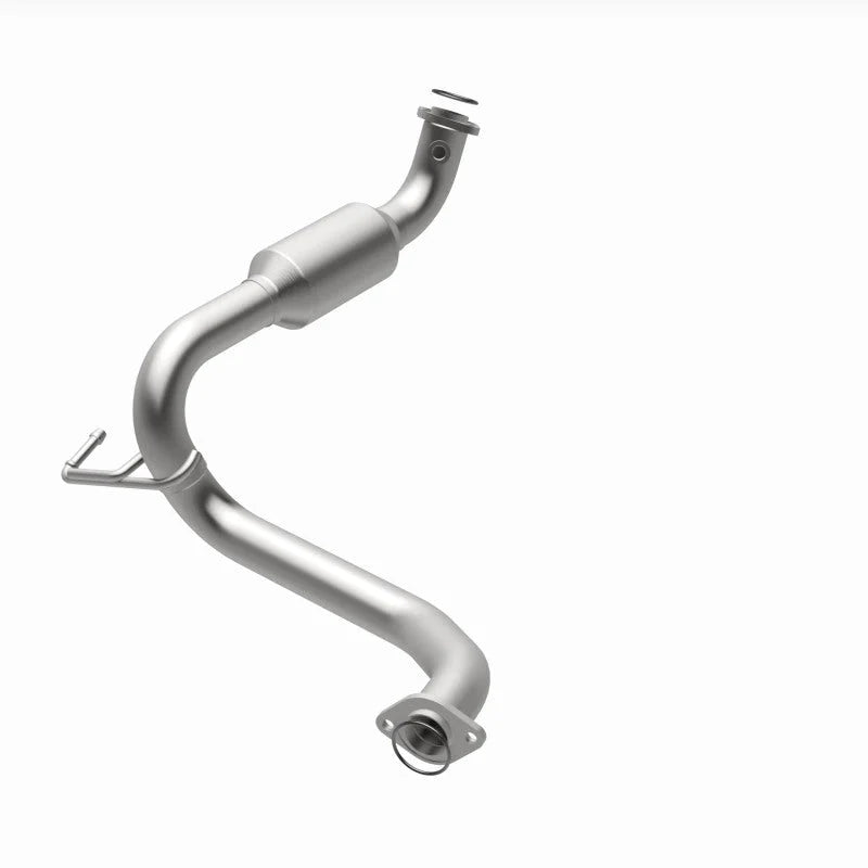 MagnaFlow 16-20 Toyota Tacoma V6 3.5L OEM Grade Direct-Fit Catalytic Converter - Installation View
