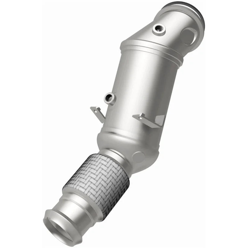 MagnaFlow 18-22 BMW 530e OEM Grade Federal / EPA Compliant Direct-Fit Catalytic Converter - Side View