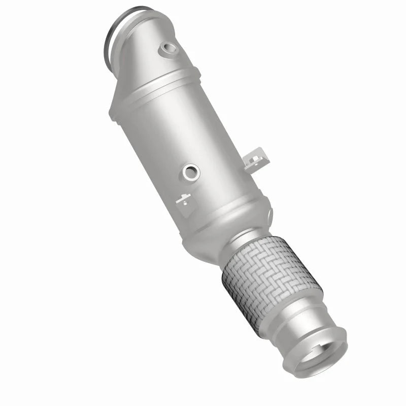 MagnaFlow 18-22 BMW 530e OEM Grade Federal / EPA Compliant Direct-Fit Catalytic Converter - Back View