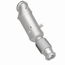 Load image into Gallery viewer, MagnaFlow 18-22 BMW 530e OEM Grade Federal / EPA Compliant Direct-Fit Catalytic Converter - Back View