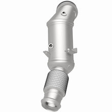 Load image into Gallery viewer, MagnaFlow 18-22 BMW 530e OEM Grade Federal / EPA Compliant Direct-Fit Catalytic Converter - Additional View 12