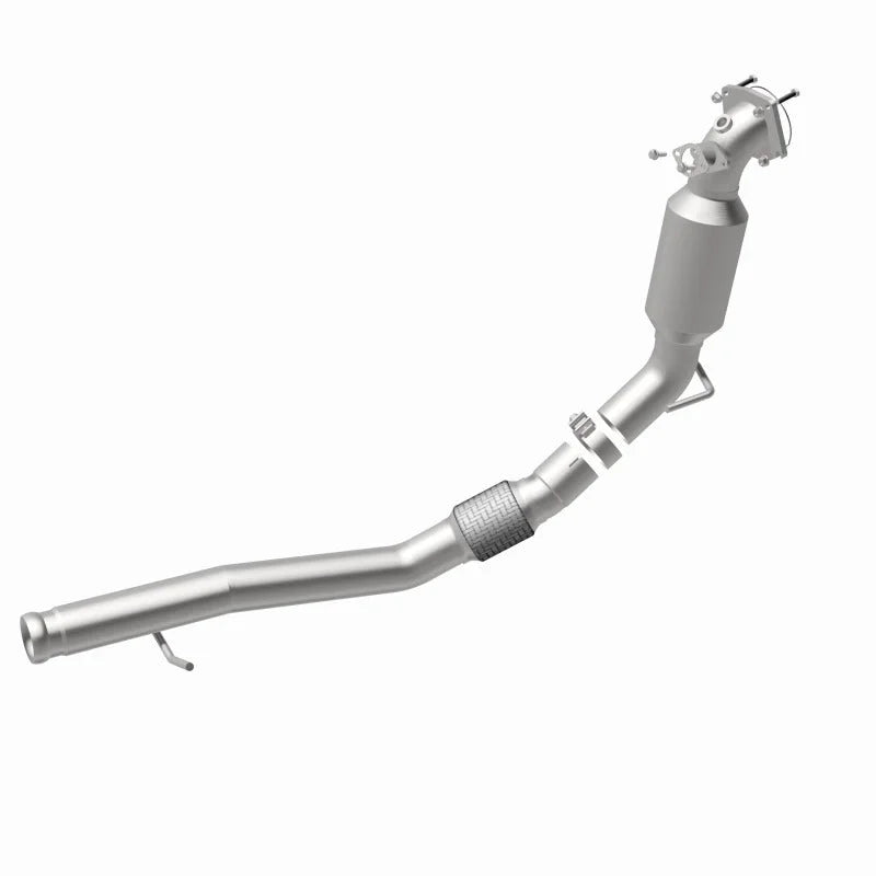 MagnaFlow 18-23 Jeep Wrangler OEM Grade Federal / EPA Compliant Direct-Fit Catalytic Converter - Installation View