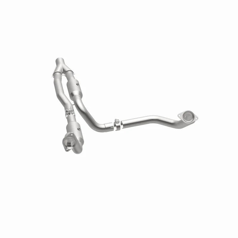 MagnaFlow 2012 Ram 1500 Tradesman HD V8 5.7L OEM Underbody Direct-Fit Catalytic Converter - Installation View