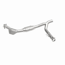 Load image into Gallery viewer, MagnaFlow CONV DF 99 F-150 5.4L V8 P/S 2WD - Additional View 13