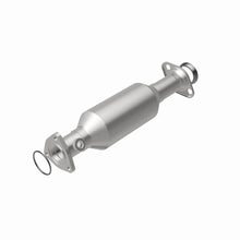 Load image into Gallery viewer, MagnaFlow California Direct-Fit Catalytic Converter 97-01 Honda CR-V L4 2.0L - Additional View 16